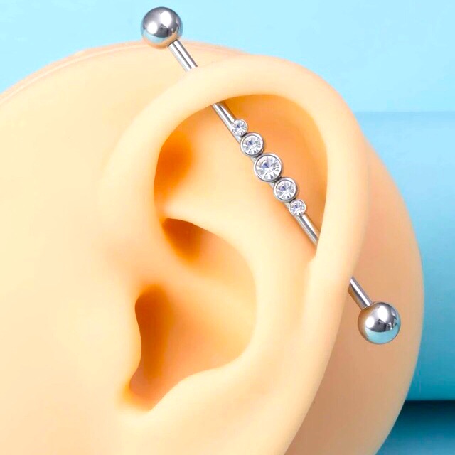 1 Piece Bar With Rhinestone IndustrialCrawler 14g Piercing Nwt 9$